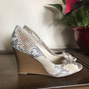 Snake print wedges size 7